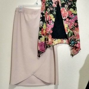 NEW! Light pastel 'Slinky Brand' skirt.